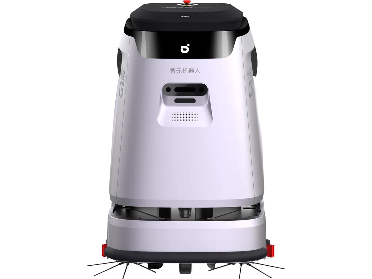 Reinigungsroboter AGIBOT C5 von vorn, hoher heller Korpus mit Bedienfeld und Bürsten am Boden.